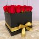 ramo de rosas en caja  deluxe cuadrada con 24 rosas 